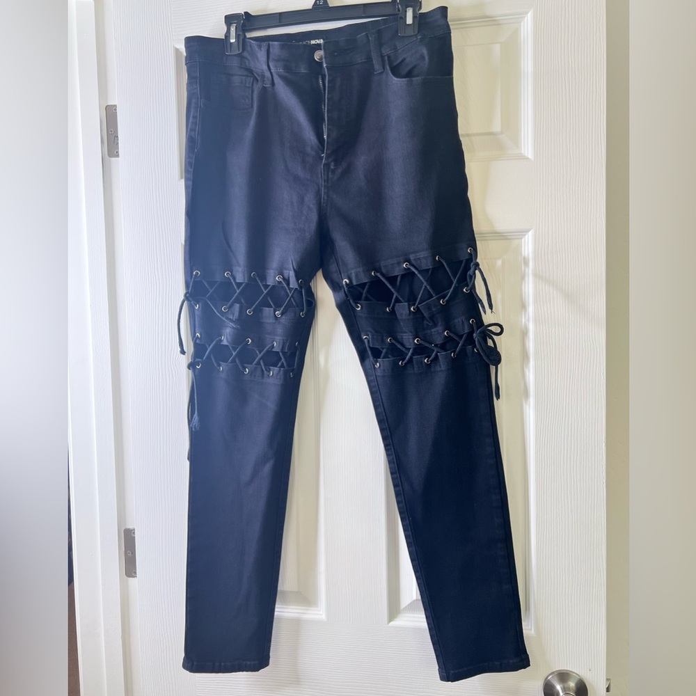 Black Fashion Nova Jeans